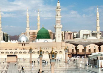 الشؤون الدينية بالمسجد النبوي تطوّر خدماتها الدعوية بـ23 لغة عبر شاشات ذكية وتطبيقات تفاعلية