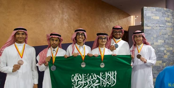 ستة أبطال سعوديين