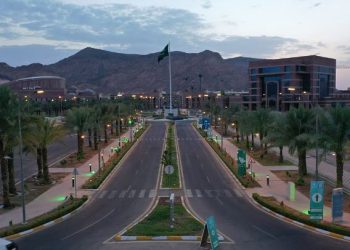 جامعة طيبة تفتح آفاق جديدة للصم وضعاف السمع ببرنامج تأهيلي متكامل