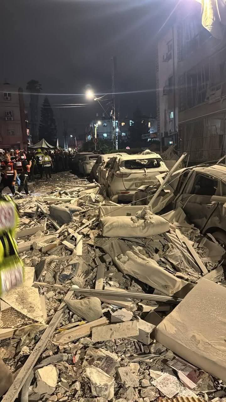 تفاعل السعودية - ليلة دامية عاشتها إسرائيل وسقوط قتلى ومصابين.. صور تكشف مأساة تل أبيب