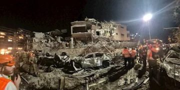 ليلة دامية عاشتها إسرائيل وسقوط قتلى ومصابين.. صور تكشف مأساة تل أبيب