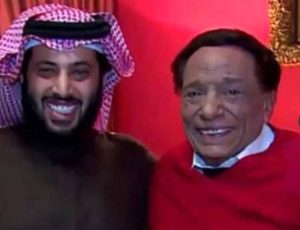 تفاعل السعودية - أحلى شاي العروسة.. تركي آل شيخ يزور الزعيم عادل إمام ويحكي التفاصيل