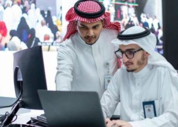 «بصير».. عين ذكية ترعى ضيوف الرحمن