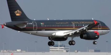 الأردن يعيد فتح أجوائه بعد إغلاق مؤقت بسبب التصعيد الإقليمي