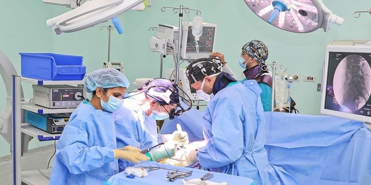 إنجاز طبي سعودي.. إنقاذ شاب من العمى الدائم بمستشفى الدكتور سليمان الحبيب في القصيم