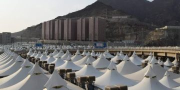 السعودية تبدأ تسليم مخيمات منى لحجاج السياحة استعداداً لموسم حج 1446هـ