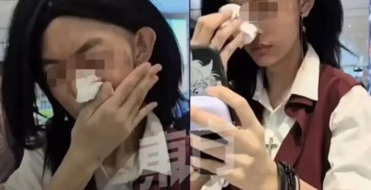 ممنوعة من السفر بسبب المكياج؟ مسافرة تُجبر على إزالة التجميل داخل المطار