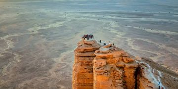 حافة العالم في الرياض.. مشهد لا تراه مرتين في حياتك