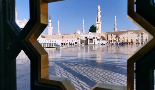  “الحج والعمرة” توجه زوار المسجد النبوي بـ 7 آداب شرعية