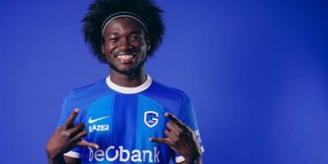 القادسية يقترب من صفقة نارية.. الغاني بونسو على أعتاب الانضمام من الدوري البلجيكي