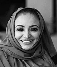 تفاعل السعودية - من أقوى الشخصيات في الوطن العربي.. الطبيبة السعودية "ملاك عابد الثقفي" حاضرت في جامعة هارفورد وأثرت في المملكة بفكرها