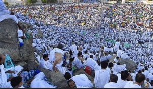 تفاعل السعودية - خادم الحرمين الشريفين يدعو للحُجَاج ويرسل برقية شكر لوزير الداخلية