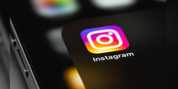 “ميتا” تقترب من إطلاق إصدار خاص من إنستجرام لأجهزة آيباد