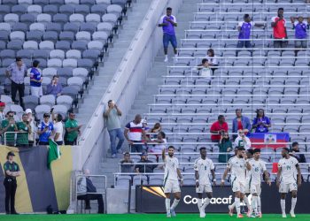 الجمهور السعودي يتغنى بصالح الشهري بعد تسجيل هدف فوز الأخضر على هايتي في مباراة الكأس الذهبية