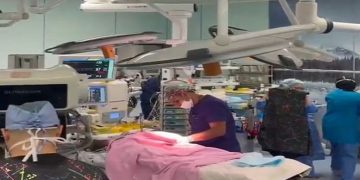 نجاح المرحلتين الأولى والثانية من فصل التوأم السيامي السوري “سيلين وإيلين” بمستشفى الملك عبدالله التخصصي