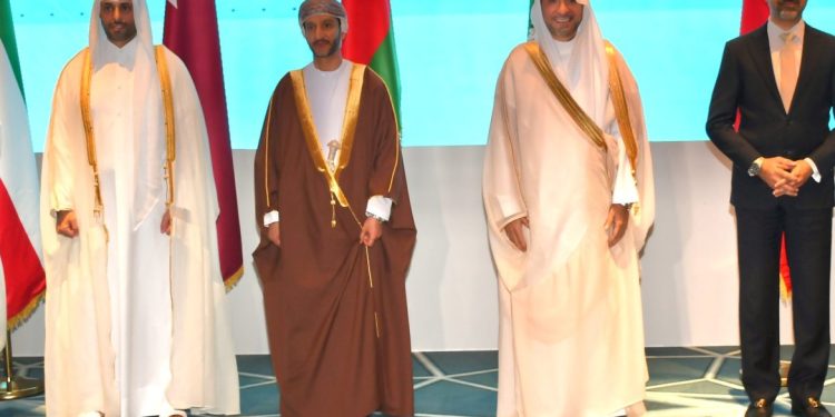 اعتماد دليل تصنيف المقاولين في التشييد والبناء