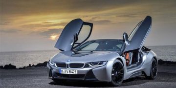 BMW i8 الرياضية تصل السعودية