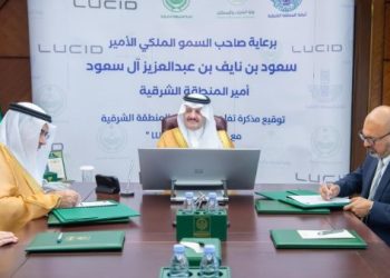 جانب من توقيع الاتفاقية