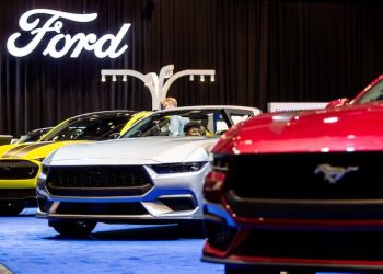 بسبب رفع الرسوم الجمركية.. فورد تتوقع خسائر تصل لـ3 مليارات دولار في 2025