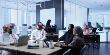 منصة مدد وشركة خزنة تطلقان “الراتب المرن”.. يتيح للموظفين طلب جزء من رواتبهم