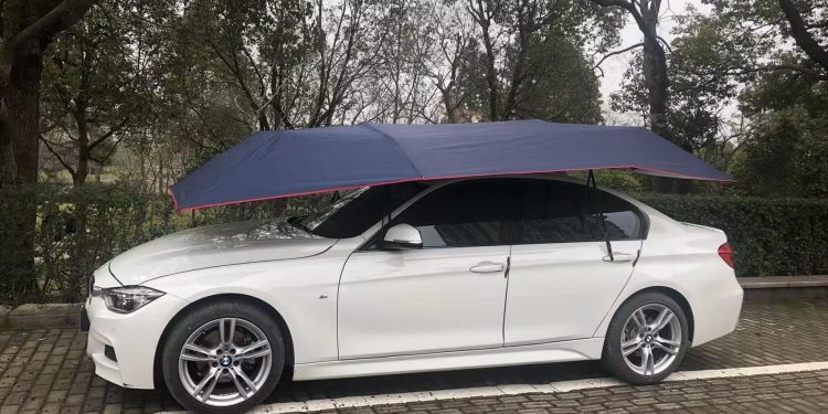 مظلات السيارات الأوتوماتيكية.