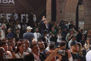 تفاعل السعودية - الاتحاد الدولي يعلن انطلاق "العصر الذهبي" للملاكمة من إسطنبول