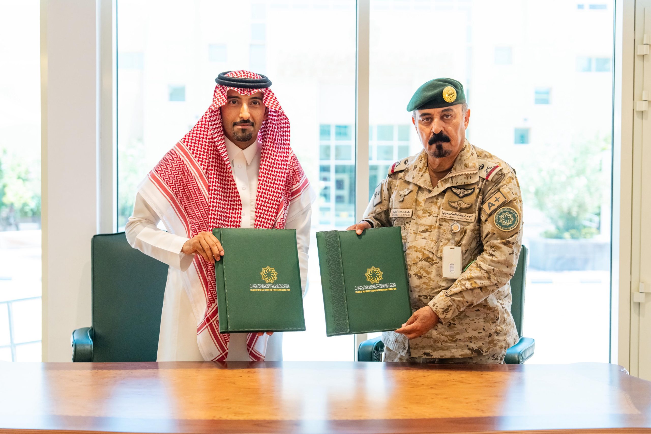 تفاعل السعودية - التحالف الإسلامي وجامعة نايف يعززان التعاون المشترك لتنفيذ مبادرة "منحة السلام"