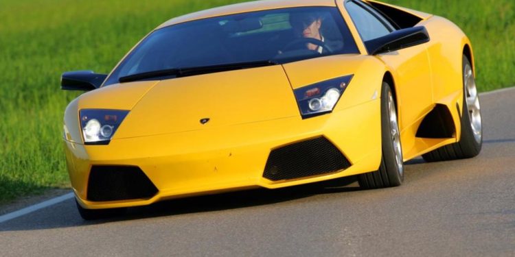 الأصفر يتفوّق.. ما هي أفضل ألوان السيارات التي تحافظ على قيمتها عند إعادة البيع؟