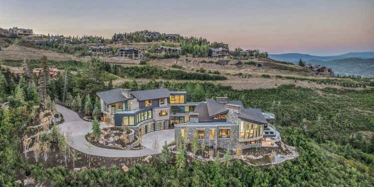 شركة "إنجل آند فولكرز"