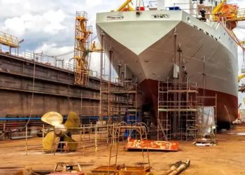 السعودية وروسيا تمضيان قدمًا نحو بناء شراكة بحرية… ومرافق جديدة على خريطة التصنيع المحلي