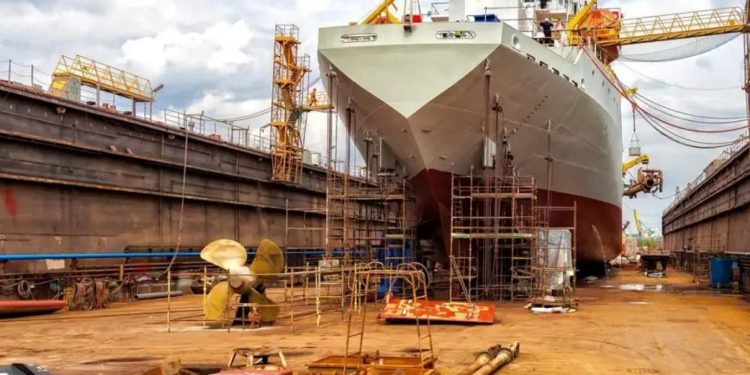 السعودية وروسيا تمضيان قدمًا نحو بناء شراكة بحرية… ومرافق جديدة على خريطة التصنيع المحلي