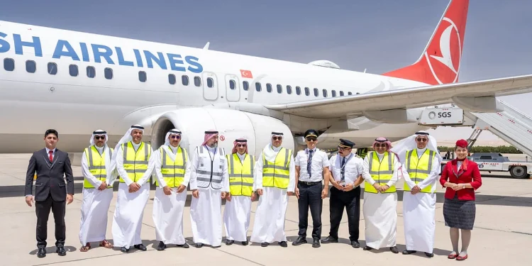 محافظ الأحساء يدشّن أولى الرحلات إلى ريزا التركية مباشرة لأول مصر 