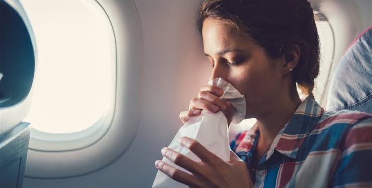 الغثيان على متن الطائرة.. 3 نصائح فعالة لتجنّب الشعور المزعج أثناء الرحلات الجوية