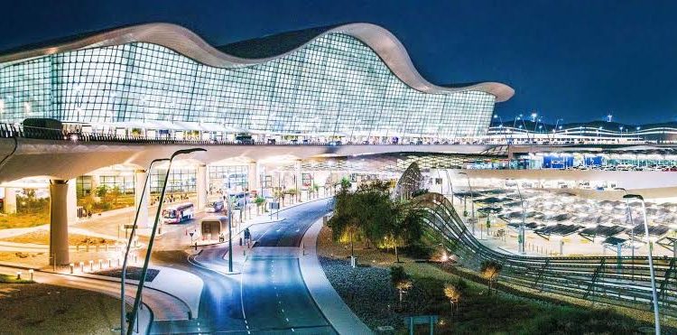 15.8 مليون مسافر في 6 أشهر..نمو غير مسبوق لحركة السفر عبر مطارات أبوظبي في 2025