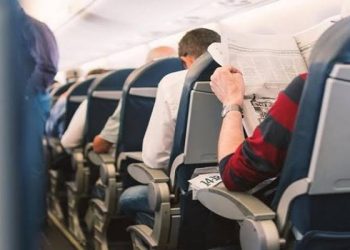 احذر جلطات الساق.. الخطر الصامت في رحلات الطيران الطويلة