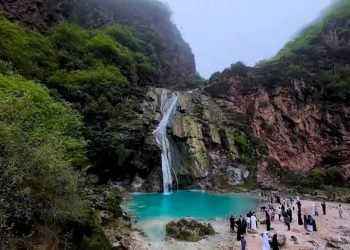 في موسمها الأجمل.. “تفاعل السعودية” في تغطية مباشرة لخريف صلالة بدعوة من سياحة عُمان