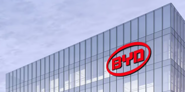 علامة بي واي دي