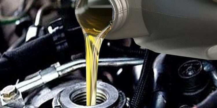 زيت السيارة