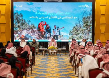 ترحيب واسع بجولة “الخطيب” في الطائف.. وموسم صيفي يبشر بتجربة سياحية واعدة