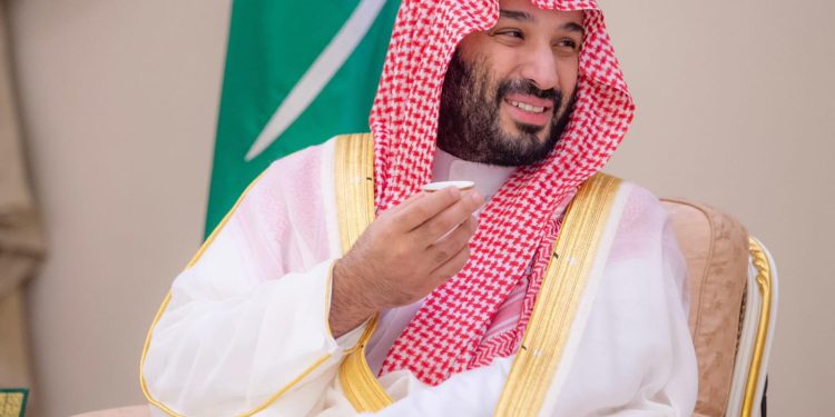 «قائدنا حاضرنا ومستقبلنا».. الشعب السعودي يعتمد صورة واتساب ولي العهد محمد بن سلمان والأمير يتصدر منصة إكس
