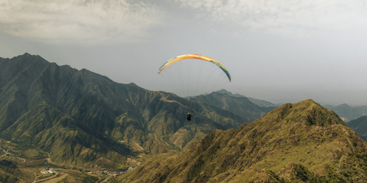 عسير تستعد لإطلاق أول منتجع جبلي فاخر مطلع 2026 ضمن خطط تطوير السياحة السعودية