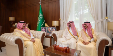 أمير منطقة حائل يبحث مع رئيس مشاريع سلامة الفرص الاستثمارية وتعزيز التنمية العقارية والسياحية