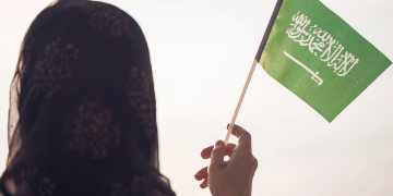 رؤية السعودية 2030 والإنجازات الاجتماعية والثقافية.. تمكين للمرأة وانفتاح ثقافي وتنشيط كبير للسياحة في المملكة