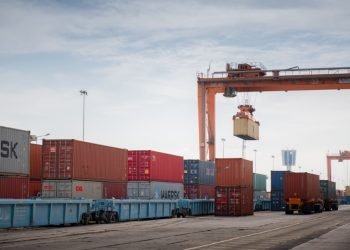 ارتفاع حركة المناولة في الموانئ السعودية خلال يوليو 2025 بنسبة 12%