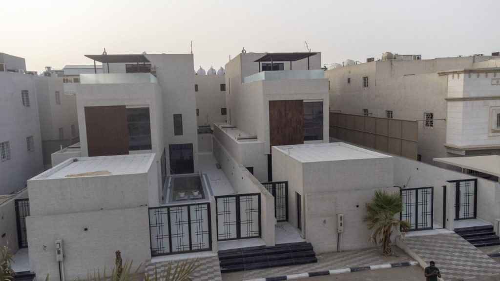 مزاد فلل المنار – الدمام