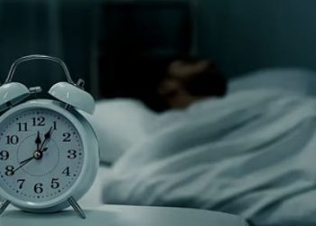 نصائح تساعدك على تعديل نومك مع العودة للمدارس