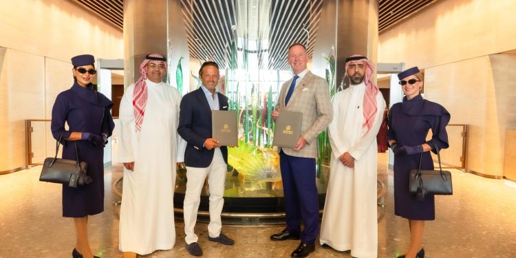 هل تغير شراكة “البحر الأحمر الدولية” و”طيران الرياض” خريطة السياحة الفاخرة في المملكة؟