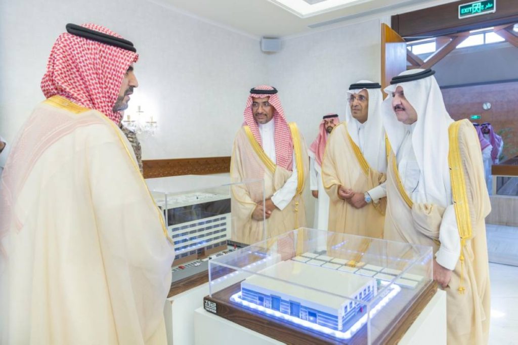 أمير الشرقية يدشّن مشروع المصانع متعددة الأدوار