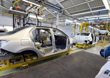 صناعة السيارات الكهربائية في السعودية