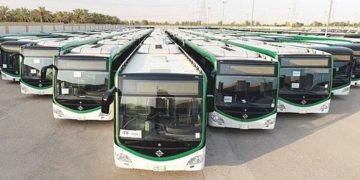 النقل العام بالرياض يعلن تشغيل مسارات جديدة ضمن شبكة حافلات الرياض